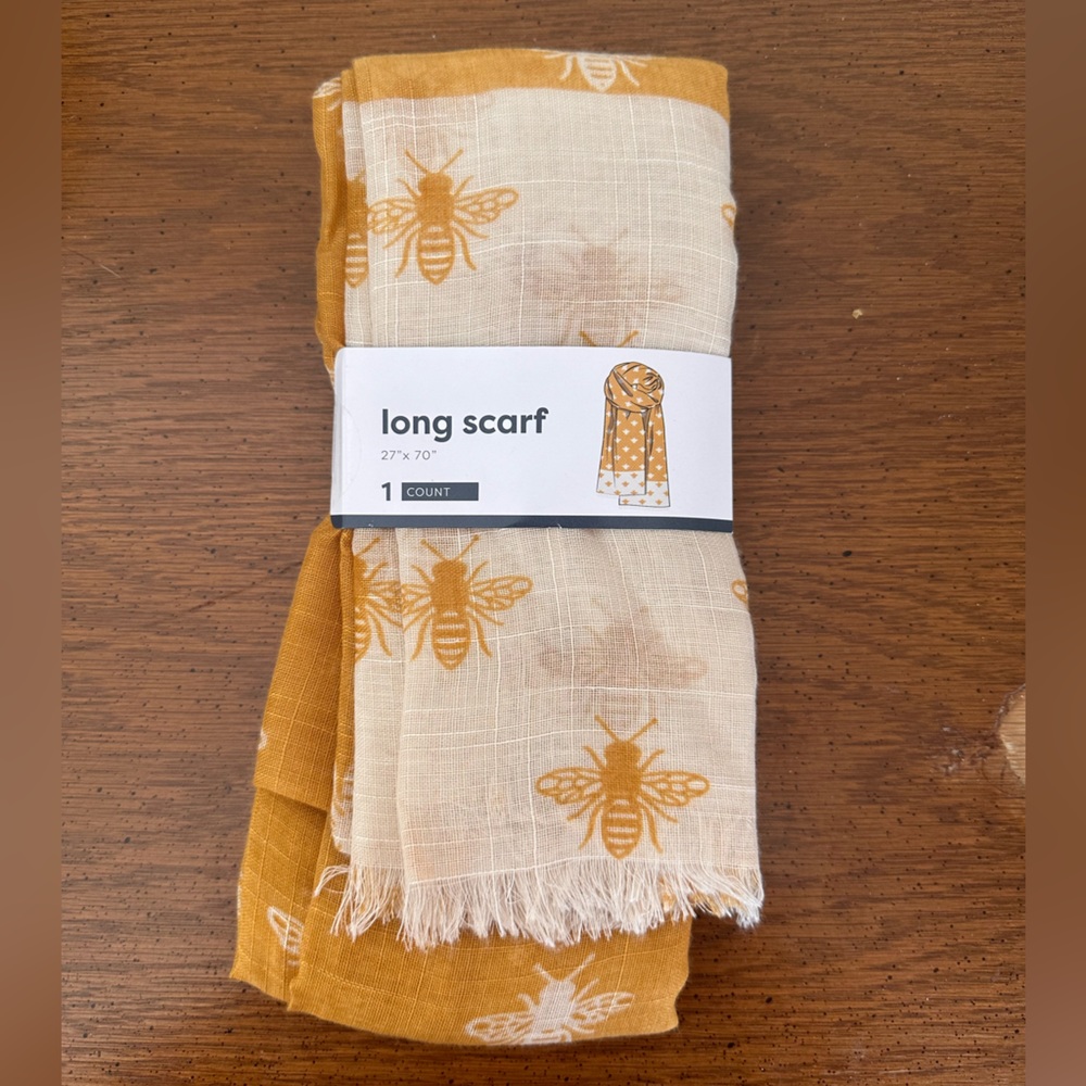 NWT scarf